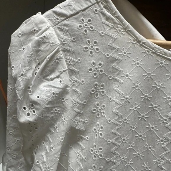 Splendid White Eyelet Short Dress X Cella Jane Small New Condition! - Picture 3 of 3